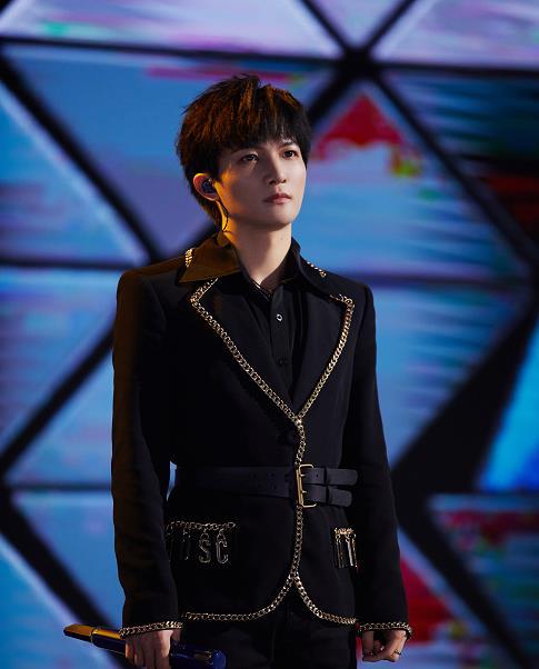 爆料周深任嘉伦视频是真的吗,真相究竟如何？